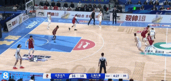 禮尚往來！布萊德索面對陳盈駿命中壓哨三分 后者側翼三分回敬