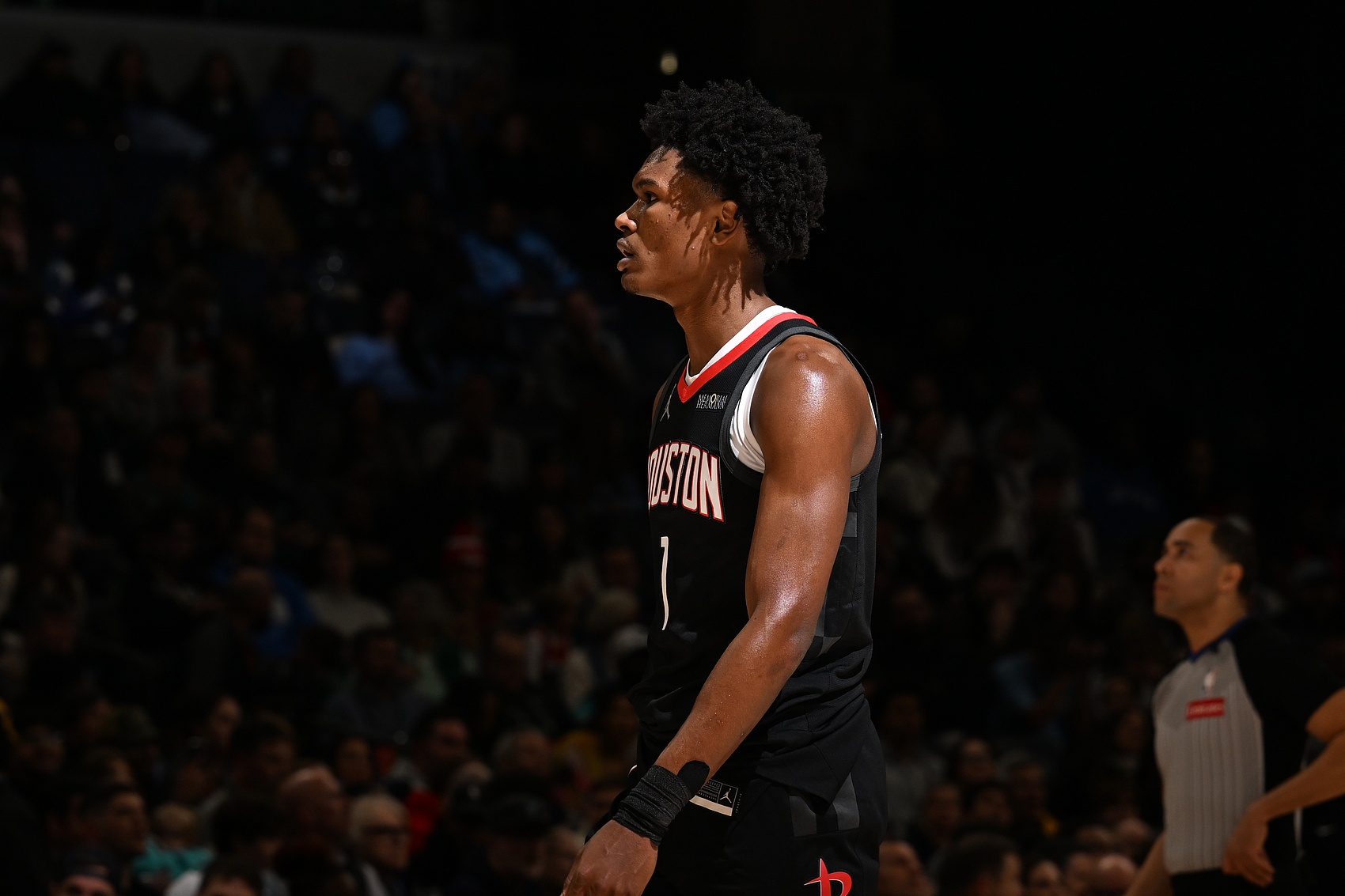 狄龍：我們對?？怂菇o足了對抗 阿門整場都在對他施壓