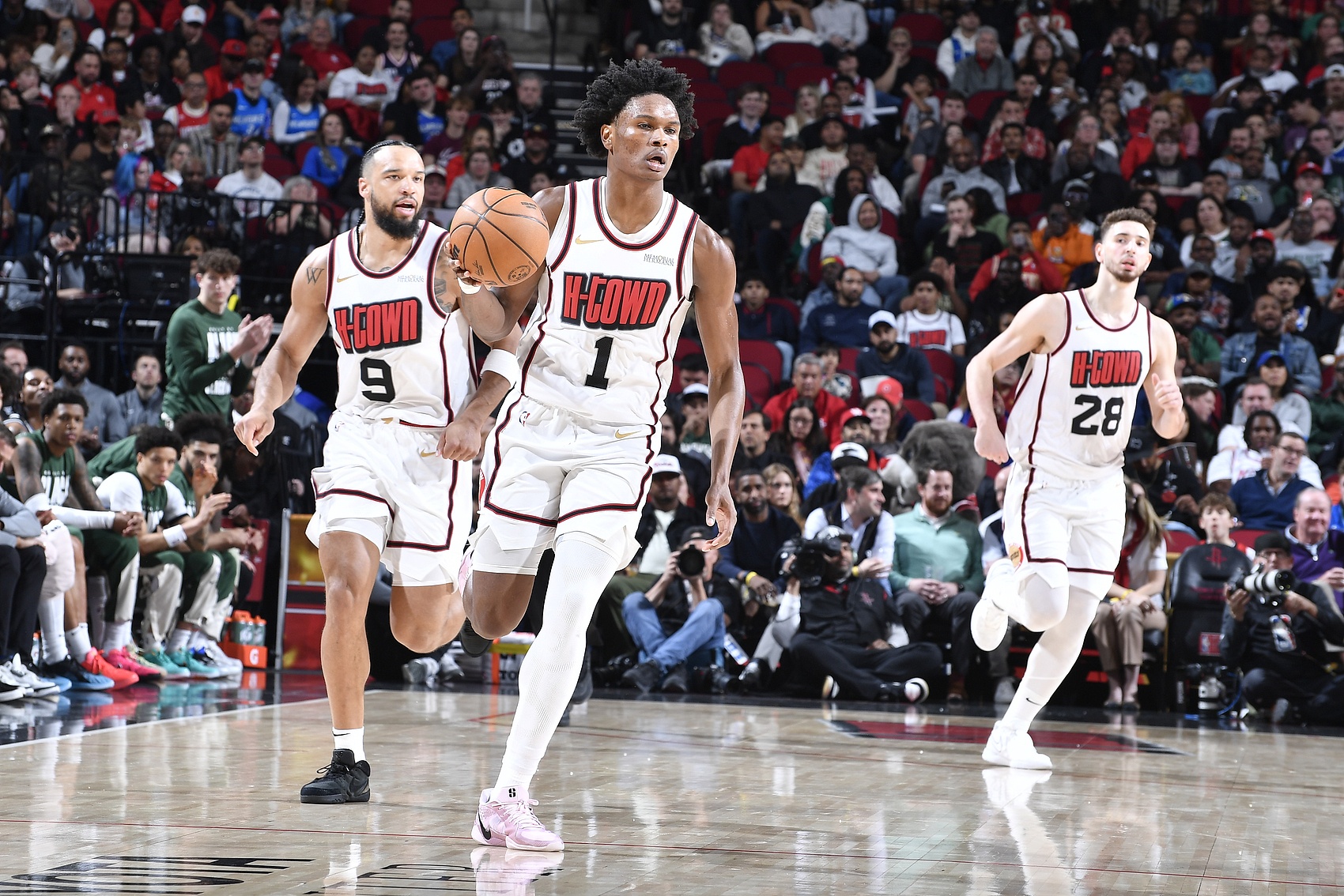 ?上上下下！火箭輕取馬刺 勝率再次反超湖人 回到西部第四！